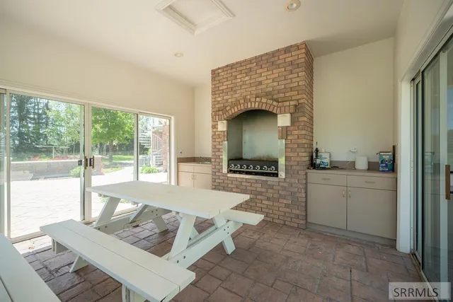 $2,100,000 | 13500 North 35th East, Idaho Falls, ID 83401