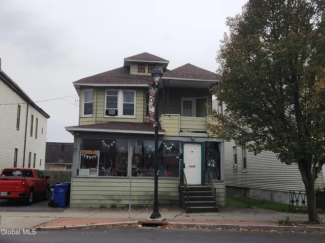 $280,000 | 902 19th Street, Watervliet, NY 12189