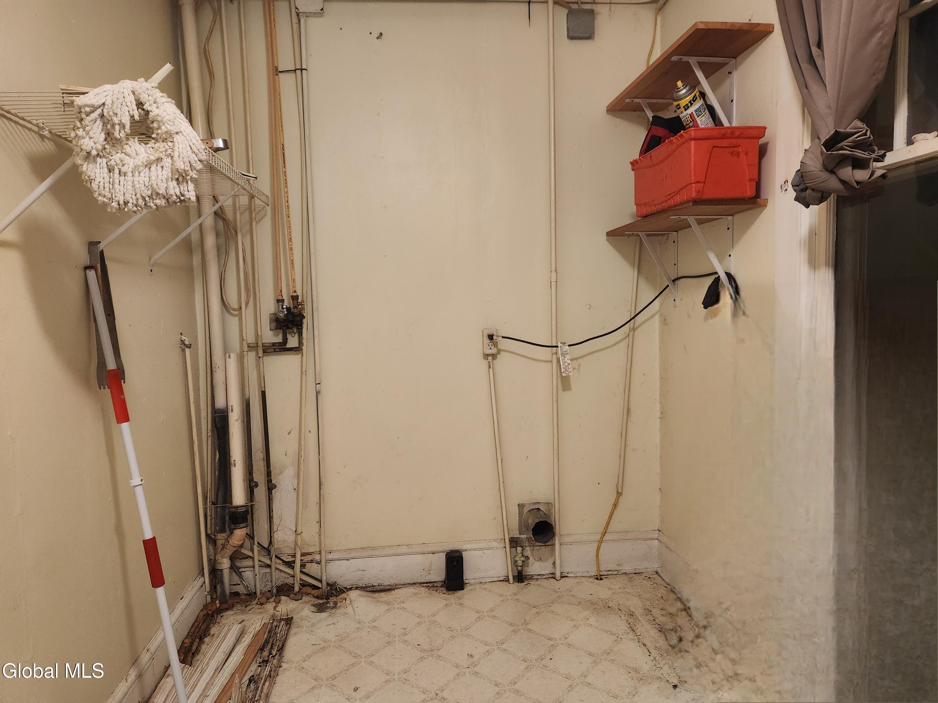 902 19th Street Watervliet, NY 12189 - Photo 22 of 41 20251105_173534