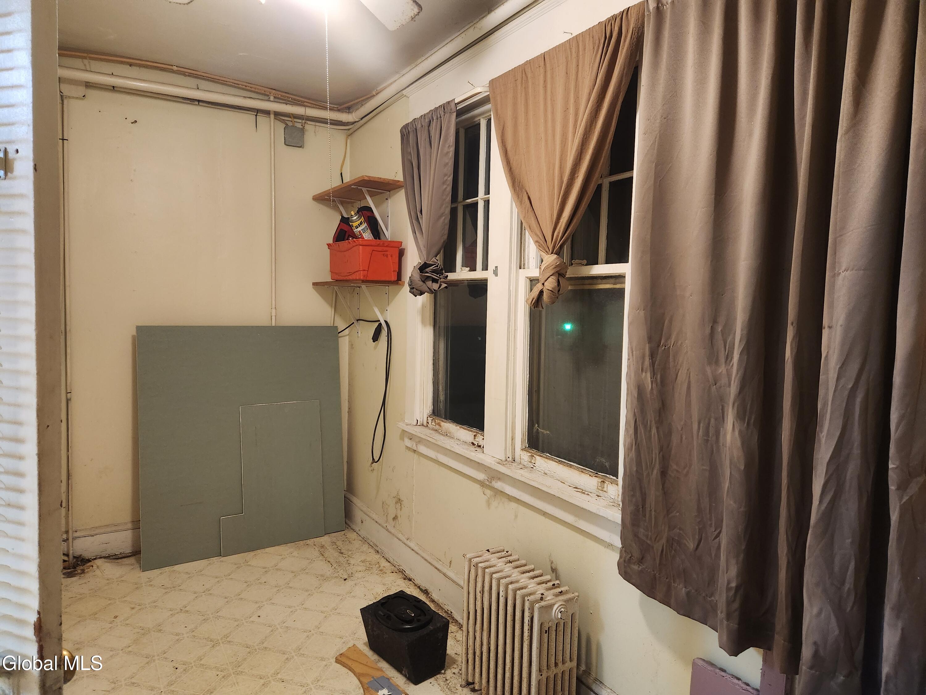 902 19th Street Watervliet, NY 12189 - Photo 23 of 41 20251105_173601