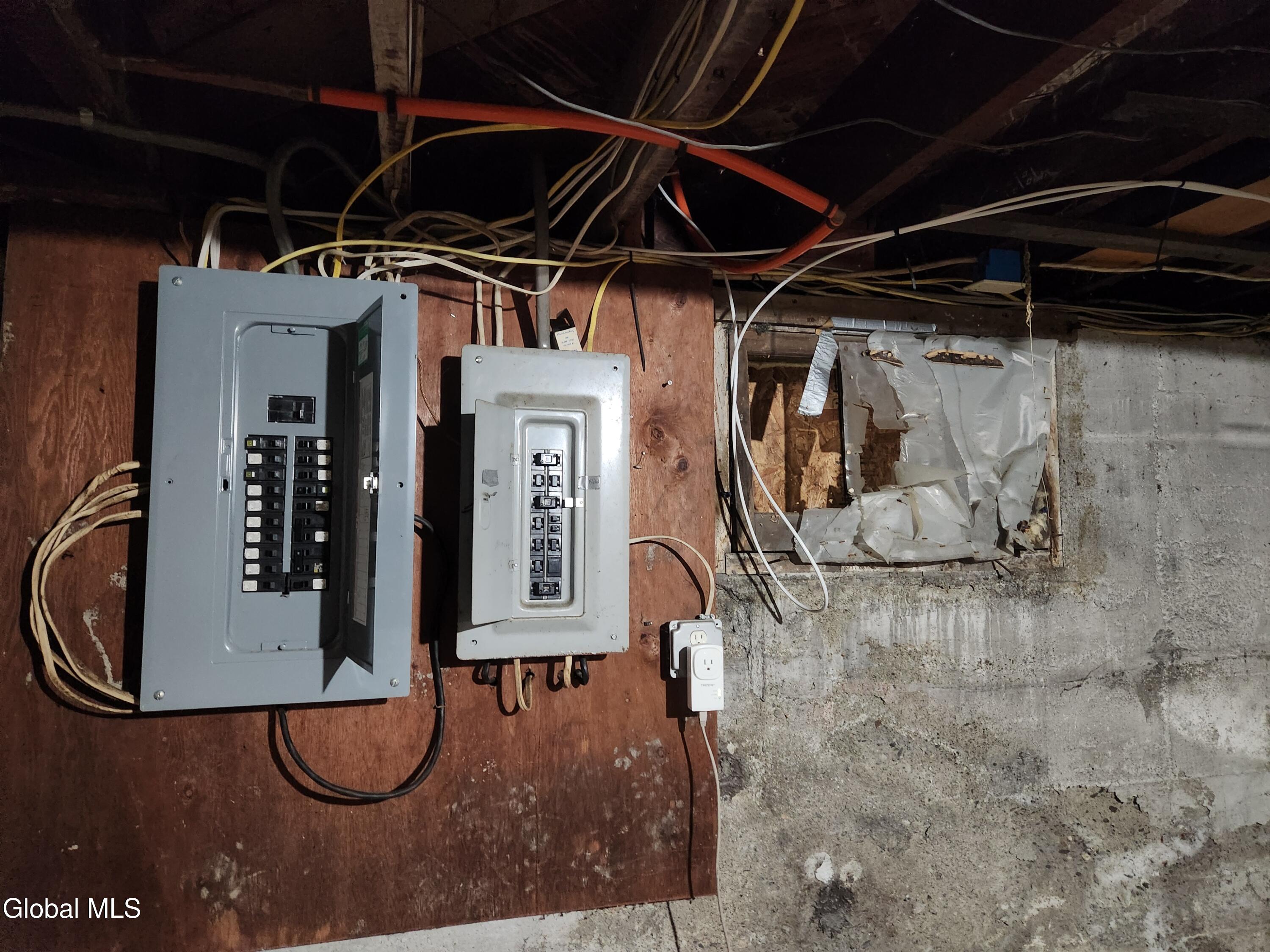 902 19th Street Watervliet, NY 12189 - Photo 26 of 41 20251105_181053