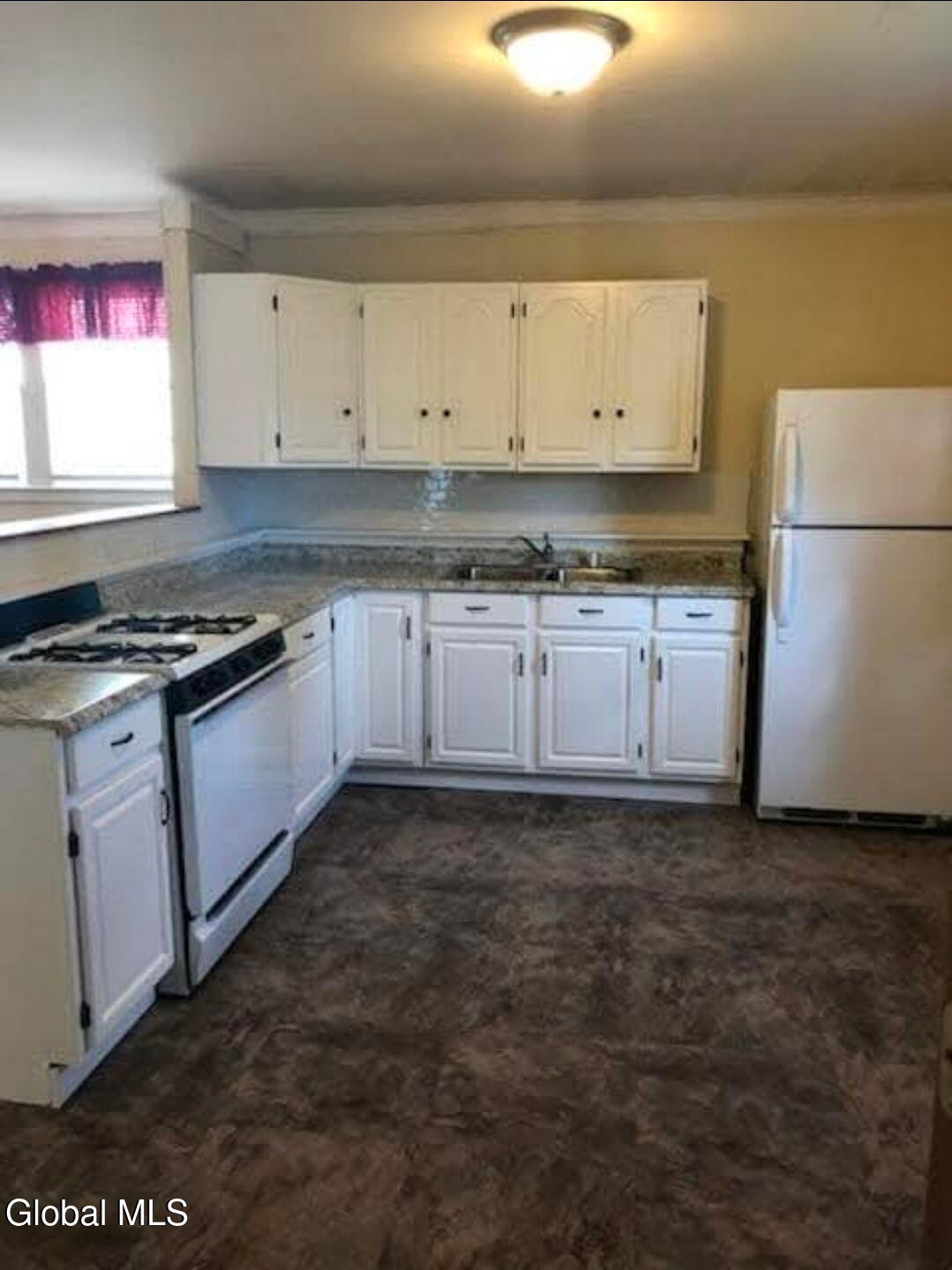 902 19th Street Watervliet, NY 12189 - Photo 29 of 41 IMG_20251106_082427 (1)