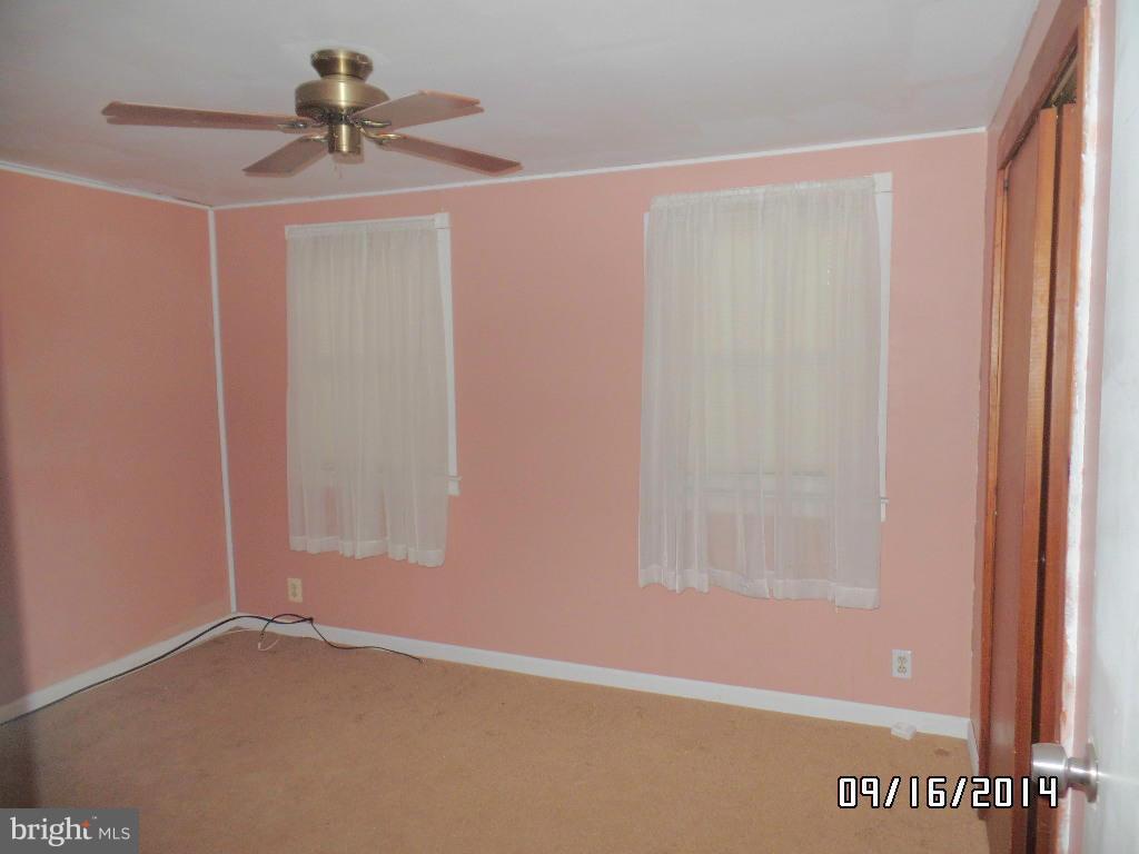 4111 Hollins Ferry Road Baltimore, MD 21227 - Photo 4 of 6 Bedroom