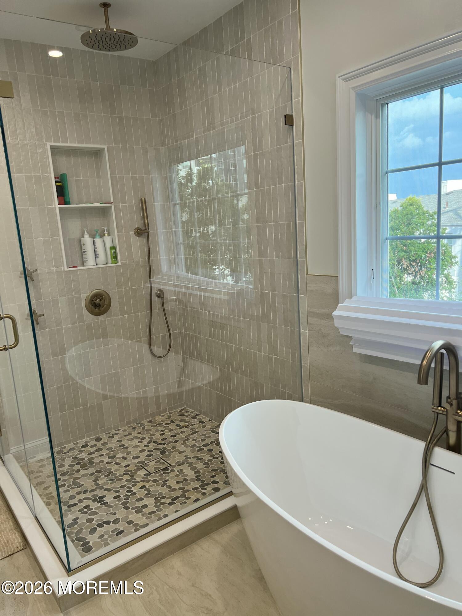 121 Riviera Drive Long Branch, NJ 07740 - Photo 8 of 10 53AF2244-8BC4-458E-B6B7-59AEE8C9B003