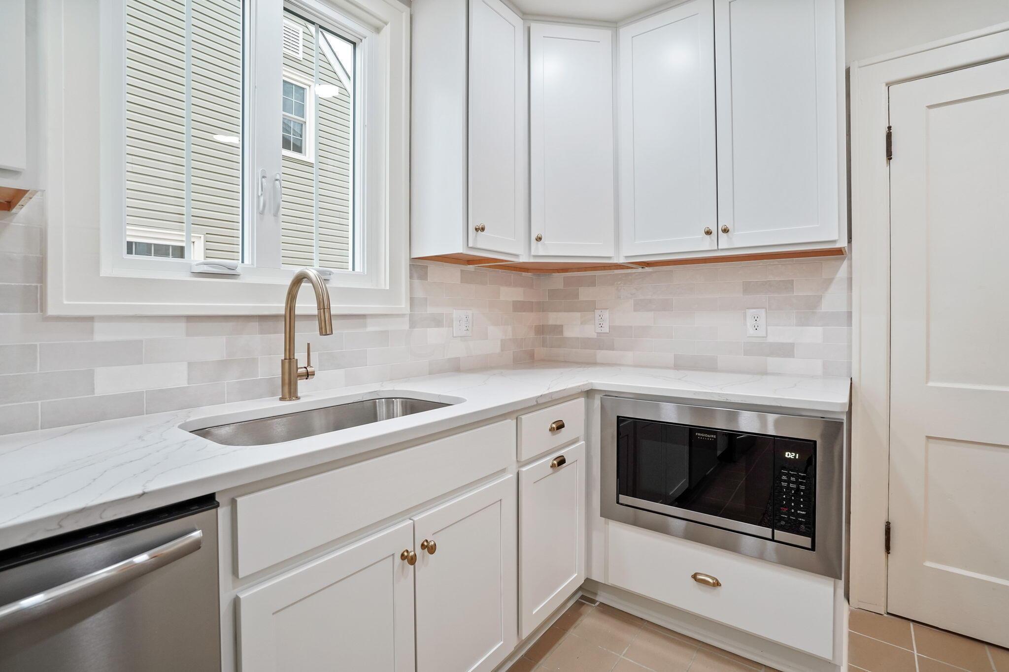 204 Acton Road Columbus, OH 43214 - Photo 13 of 40 30-web-or-mls-DSC04485_1