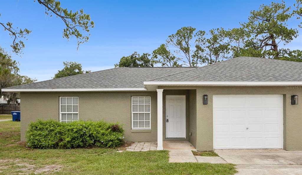 1105 North Rockingham Avenue Tavares, FL 32778 - Photo 1 of 17