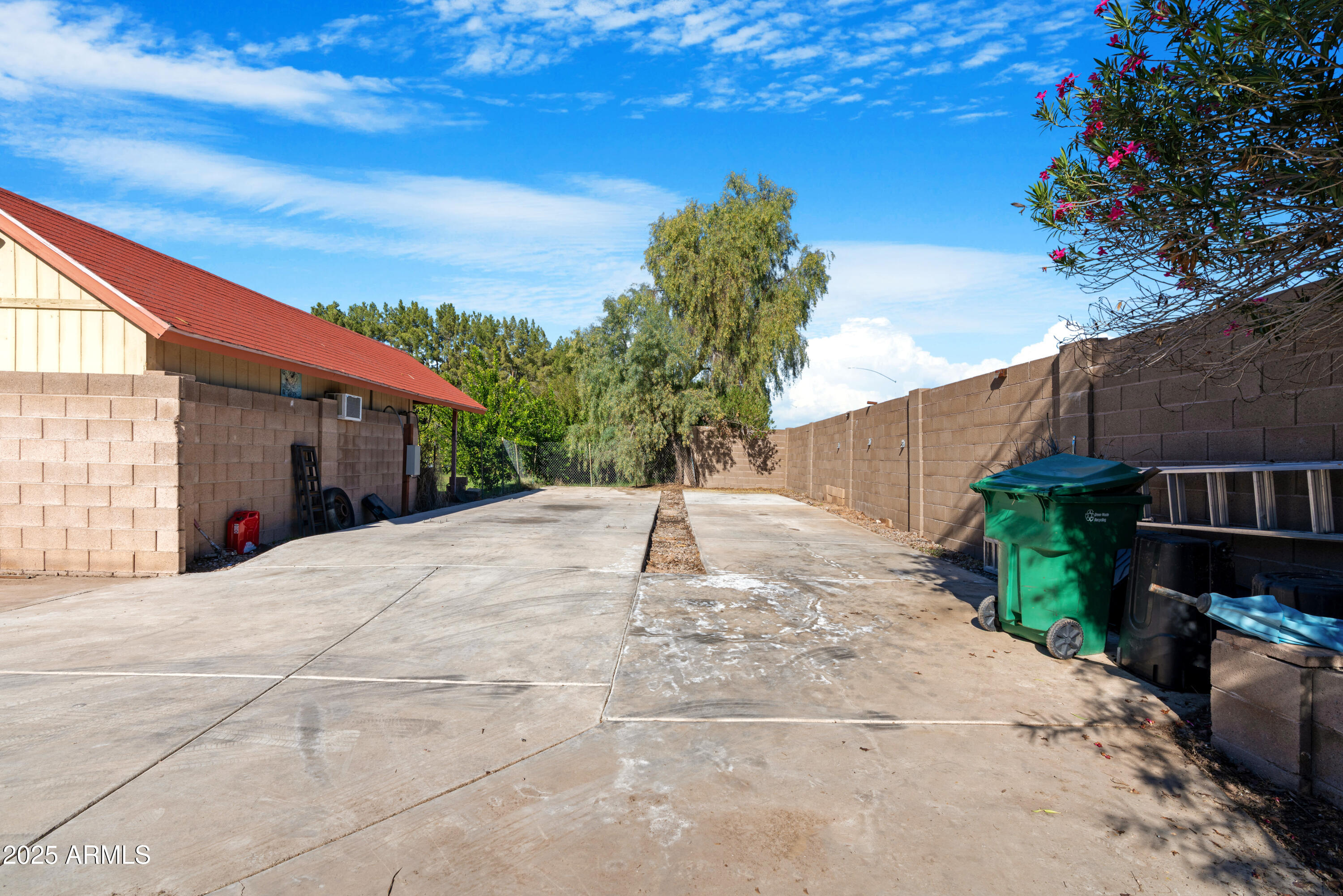 3152 East Irwin Avenue Mesa, AZ 85204 - Photo 20 of 39 a house with yard in front of it