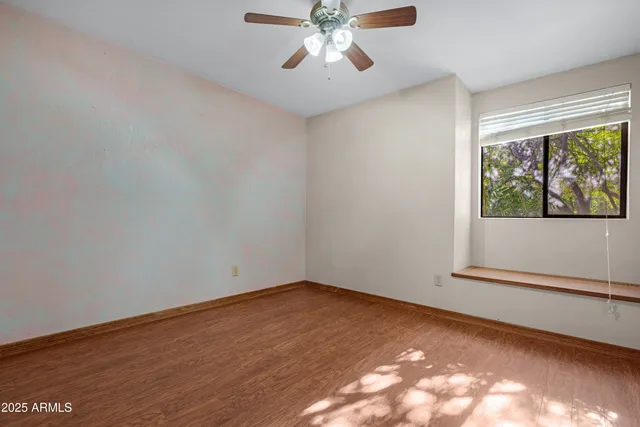 a bed room with a bed