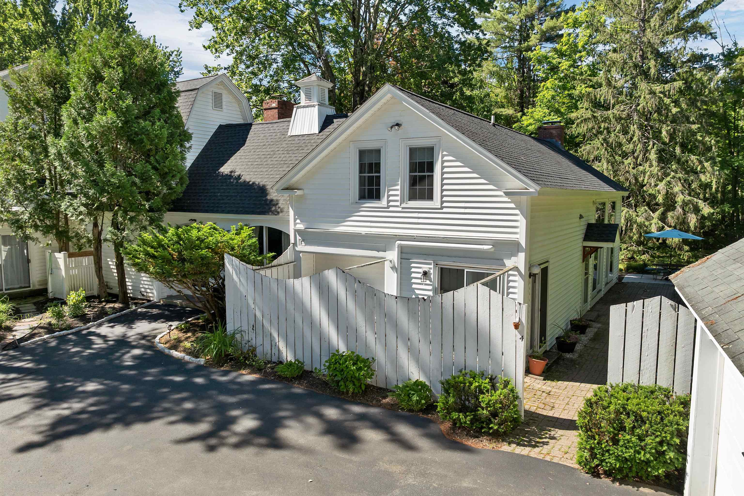 4 Farmhouse Road Wolfeboro, NH 03894 - Photo 3 of 42