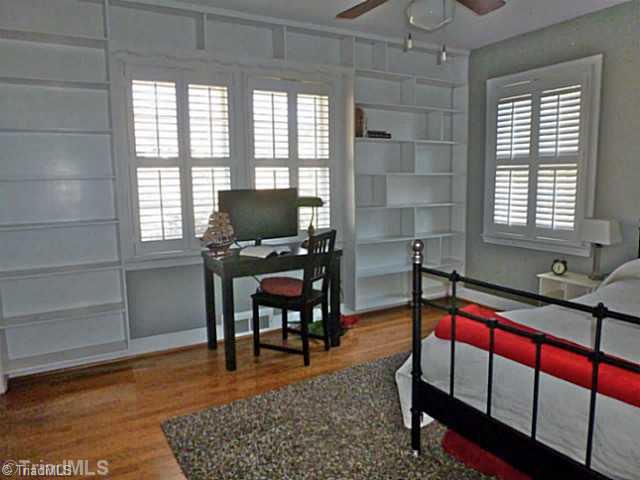 1147 Huntingdon Road Winston-Salem, NC 27104 - Photo 14 of 16 2nd Bedroom.
