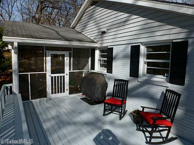 1147 Huntingdon Road Winston-Salem, NC 27104 - Photo 3 of 16 Exterior Front.