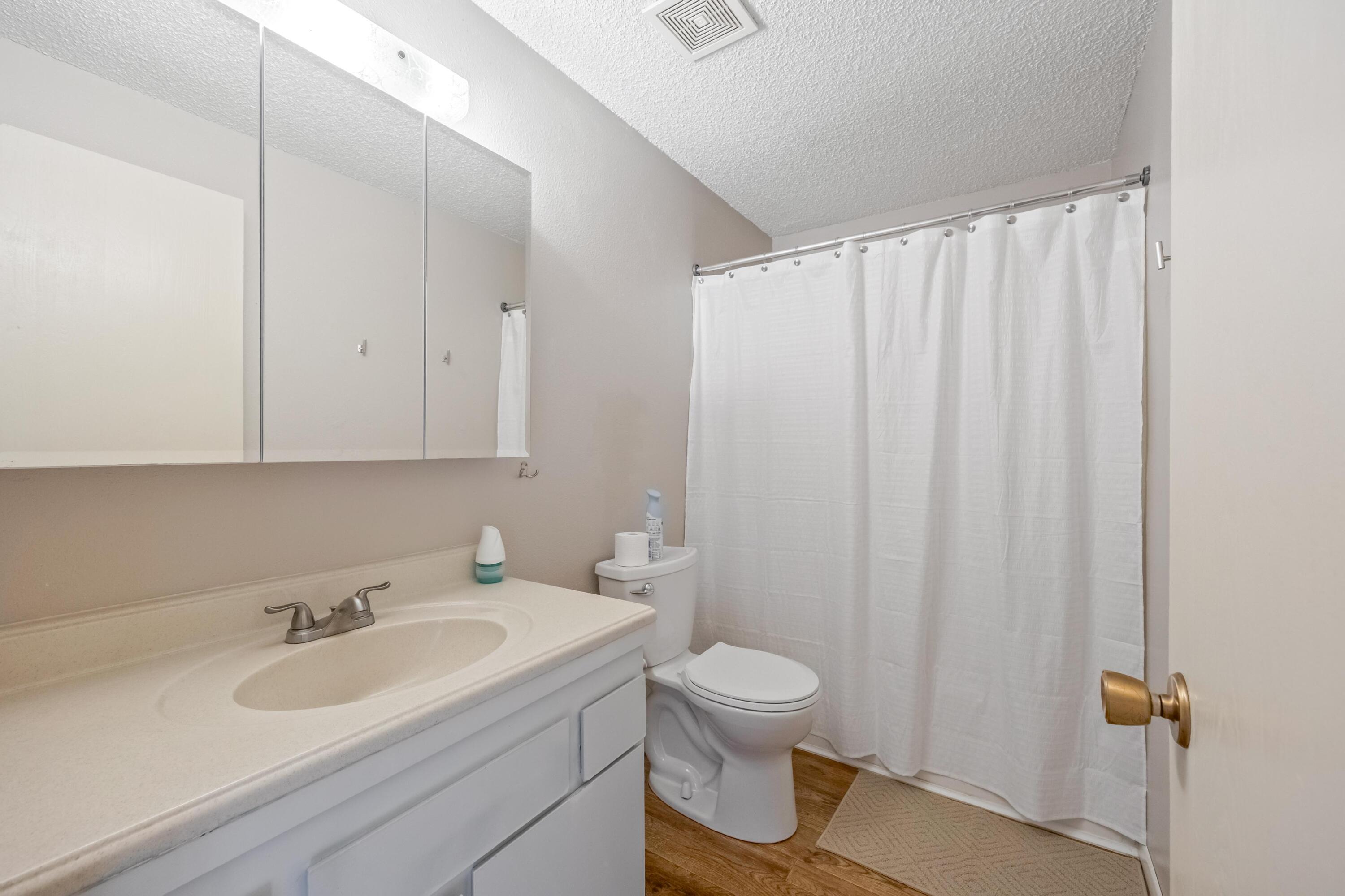 563 Southwest 2nd Street Madras, OR 97741 - Photo 11 of 26 11