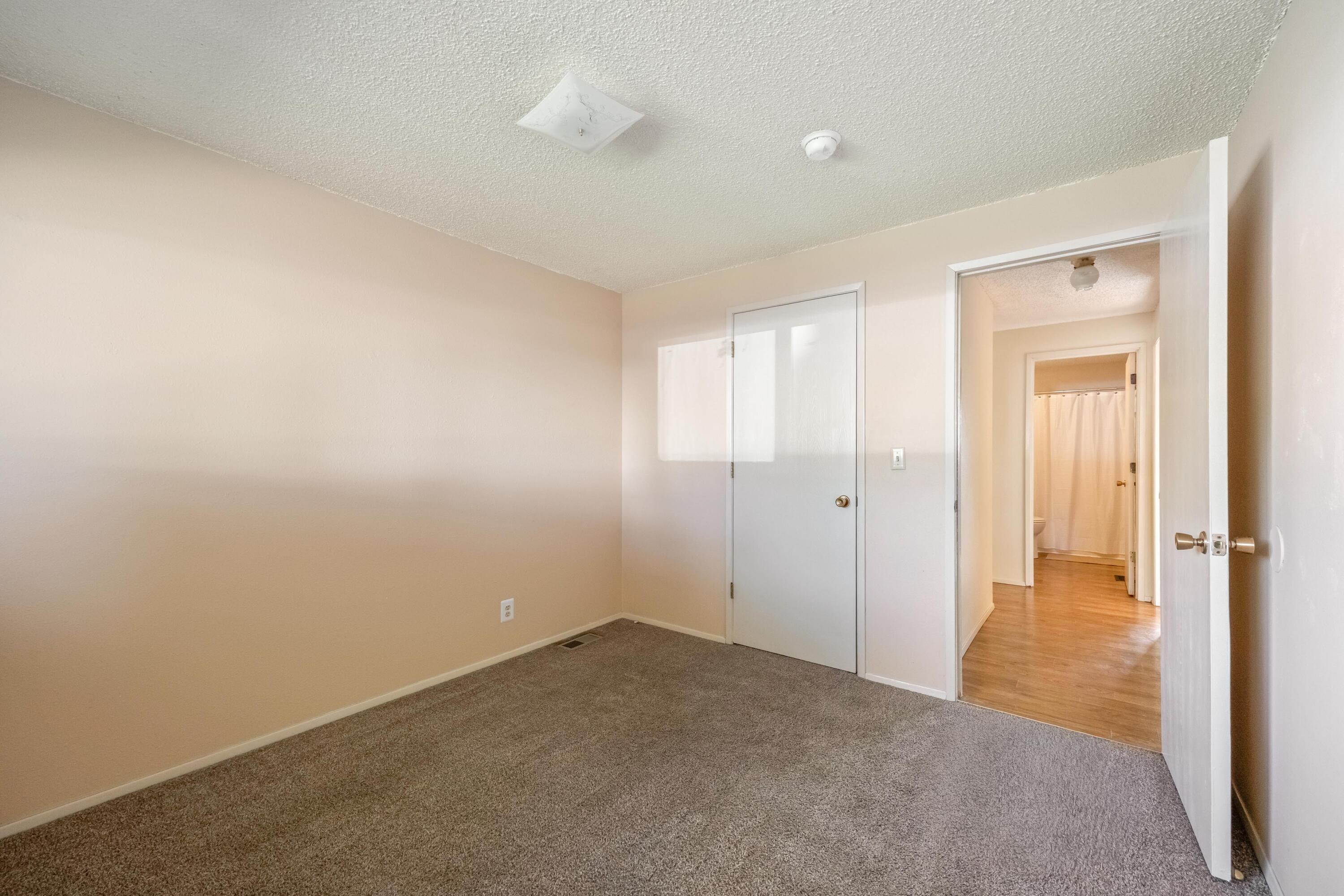 563 Southwest 2nd Street Madras, OR 97741 - Photo 13 of 26 13