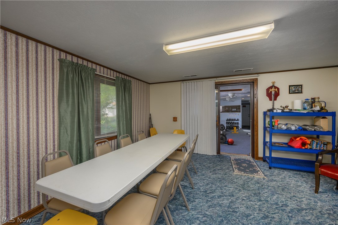 2677 Summit Road Akron, OH 44321 - Photo 22 of 33
