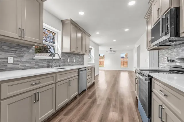 $550,000 | 401 Point Royal Drive, Rowlett, TX 75087