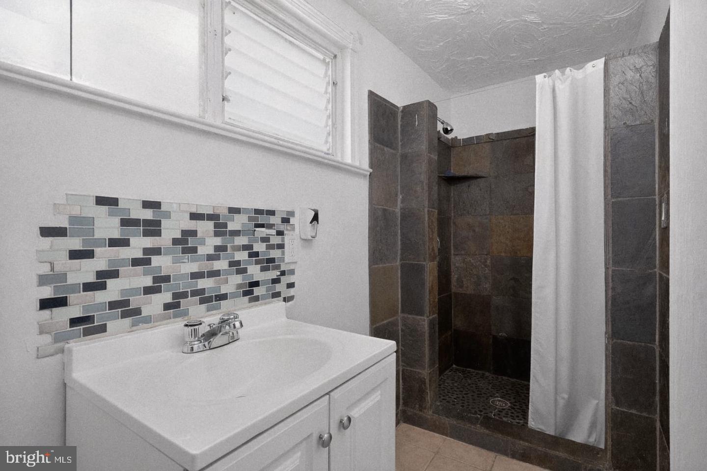 236 Kossuth Street Riverside, NJ 08075 - Photo 12 of 18