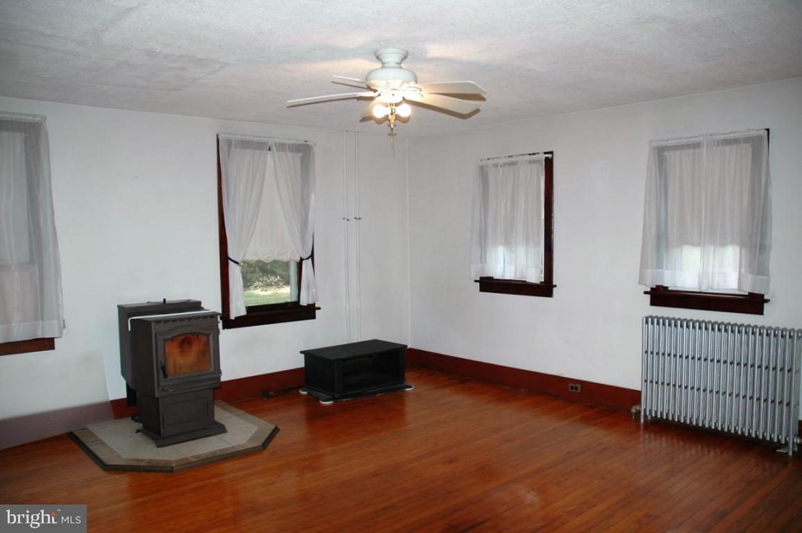 2613 South Pine Grove Street Lebanon, PA 17046 - Photo 14 of 37 Gallery Image 14