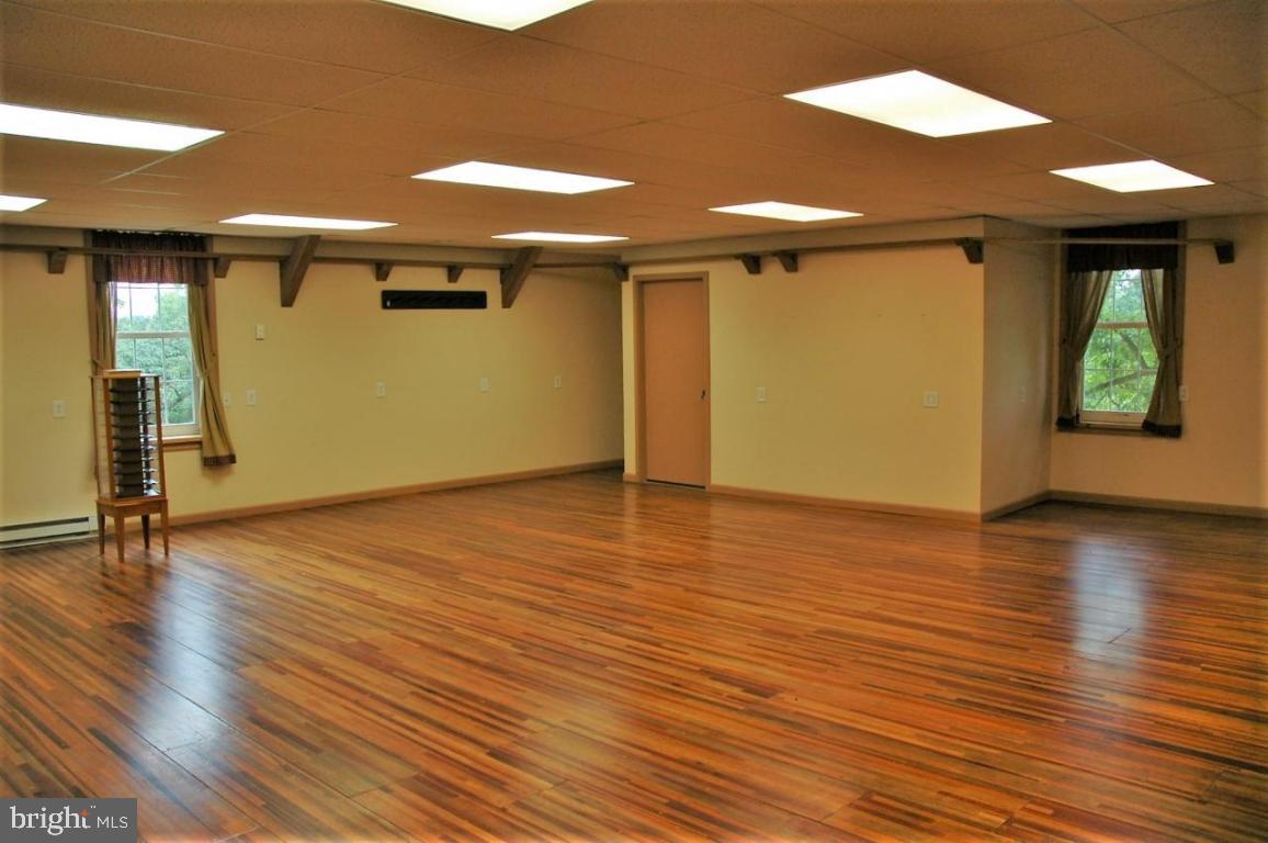 2613 South Pine Grove Street Lebanon, PA 17046 - Photo 34 of 37 Gallery Image 34