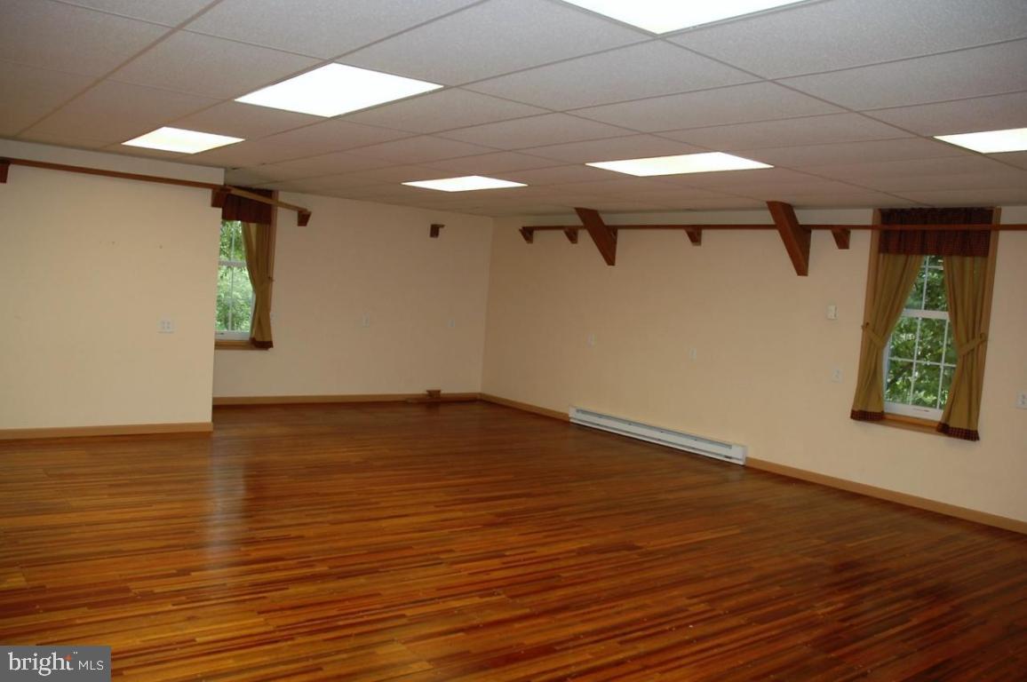 2613 South Pine Grove Street Lebanon, PA 17046 - Photo 36 of 37 Gallery Image 36