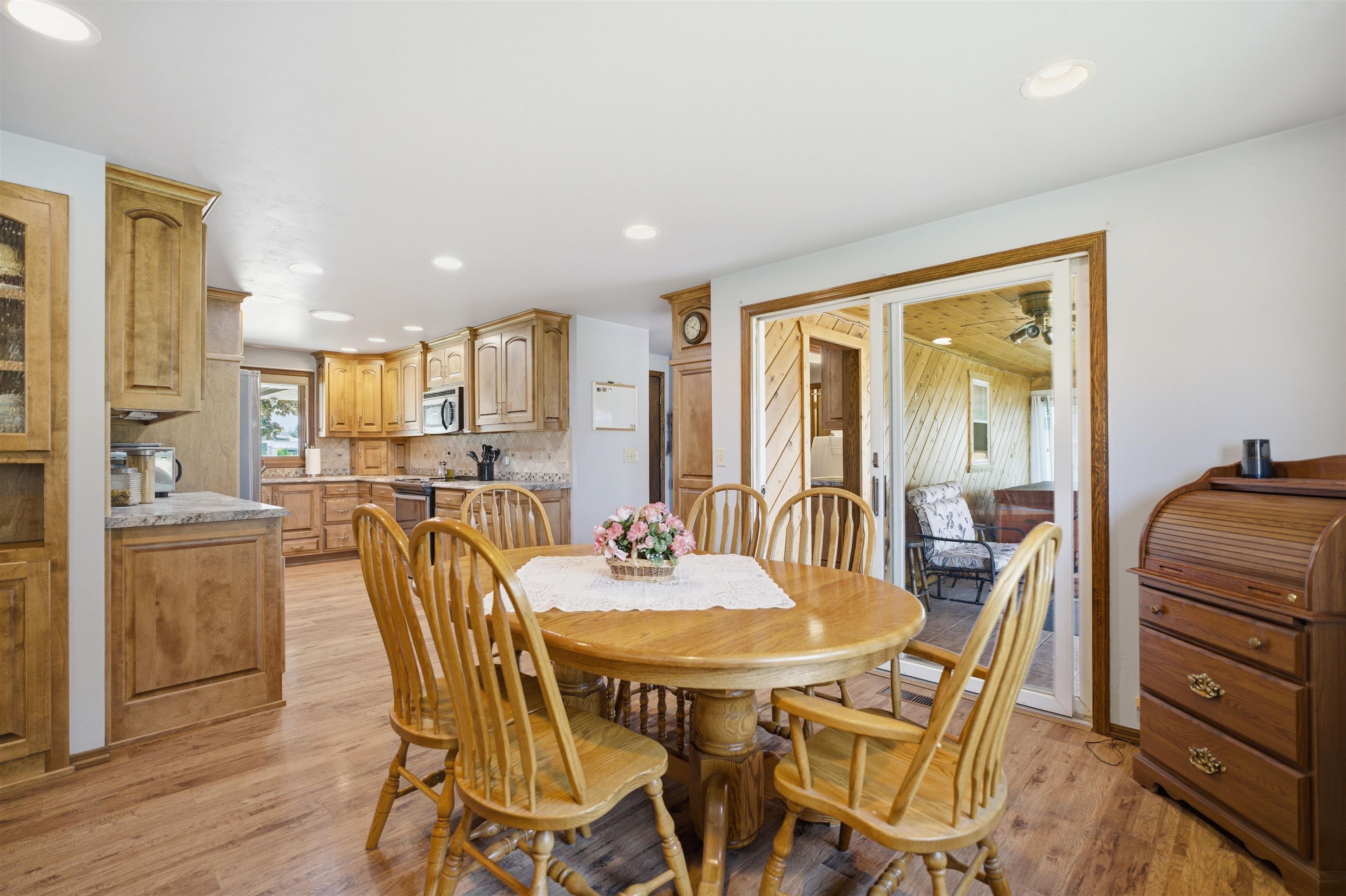 4941 North Overland Road Oneida, WI 54155 - Photo 10 of 67