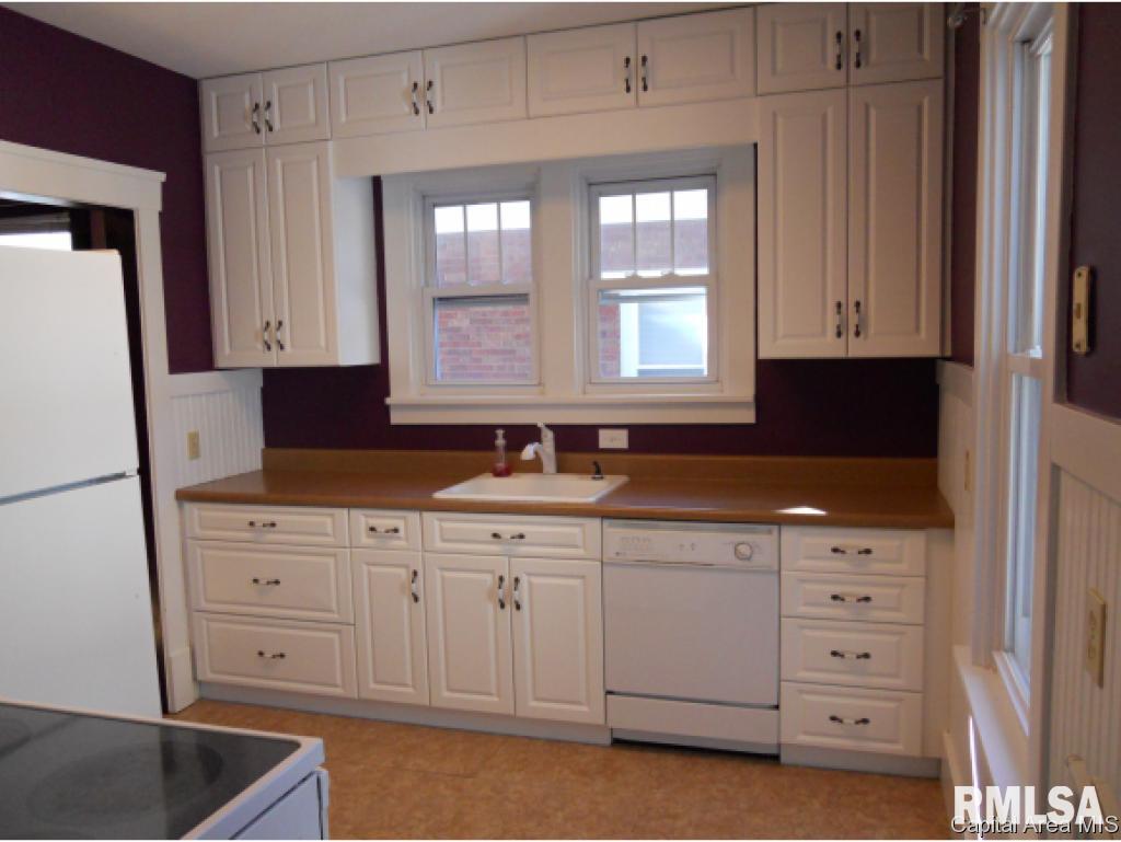1837 Dial Court Springfield, IL 62704 - Photo 12 of 21 Gallery Image 12