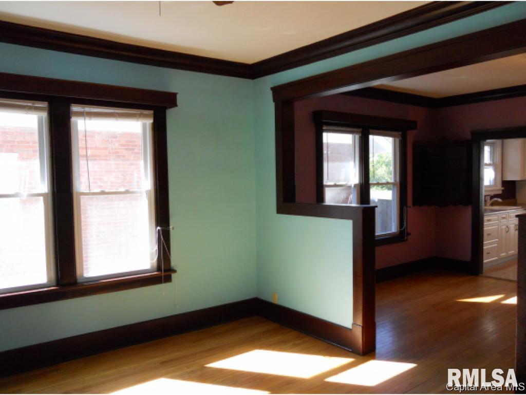 1837 Dial Court Springfield, IL 62704 - Photo 2 of 21 Gallery Image 2