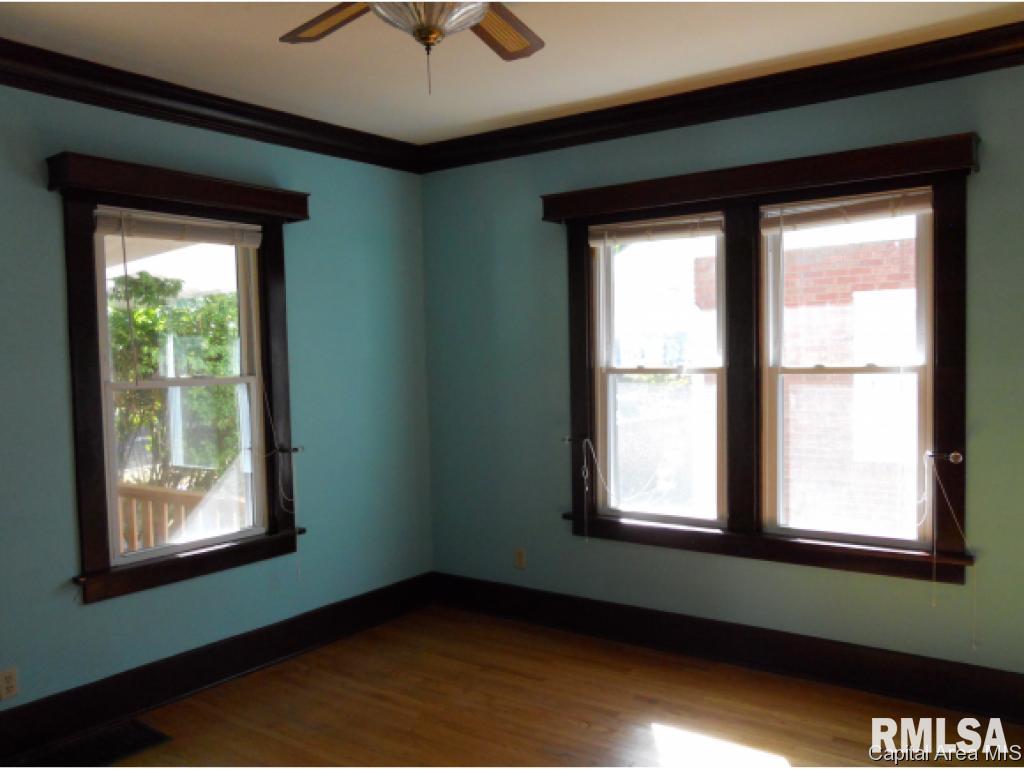 1837 Dial Court Springfield, IL 62704 - Photo 3 of 21 Gallery Image 3