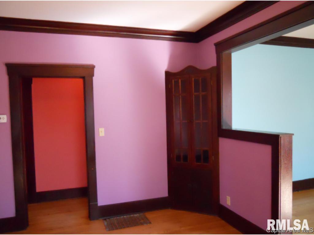 1837 Dial Court Springfield, IL 62704 - Photo 4 of 21 Gallery Image 4