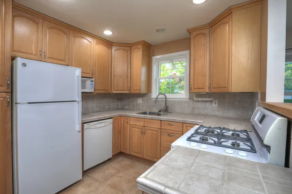 $1,300,000 | 381 5th Street, Solvang, CA 93463