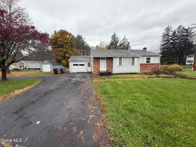 $254,000 | 1 Van Dyke Road, Bethlehem, NY 12054