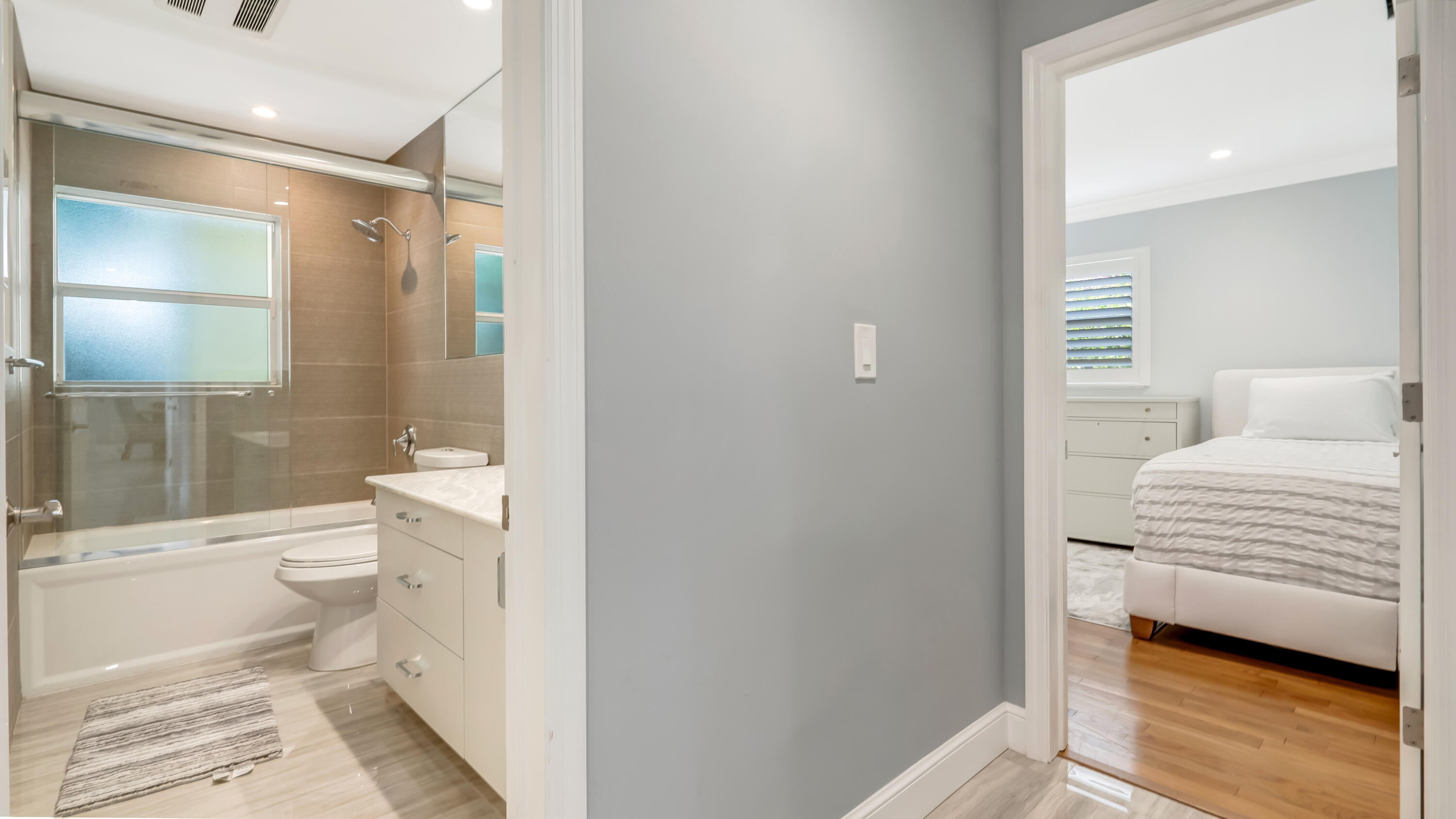 831 Dover Street Boca Raton, FL 33487 - Photo 41 of 71 a bathroom with a toilet and a shower