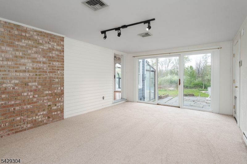 208 Mountain Road Ringoes, NJ 08551 - Photo 16 of 41