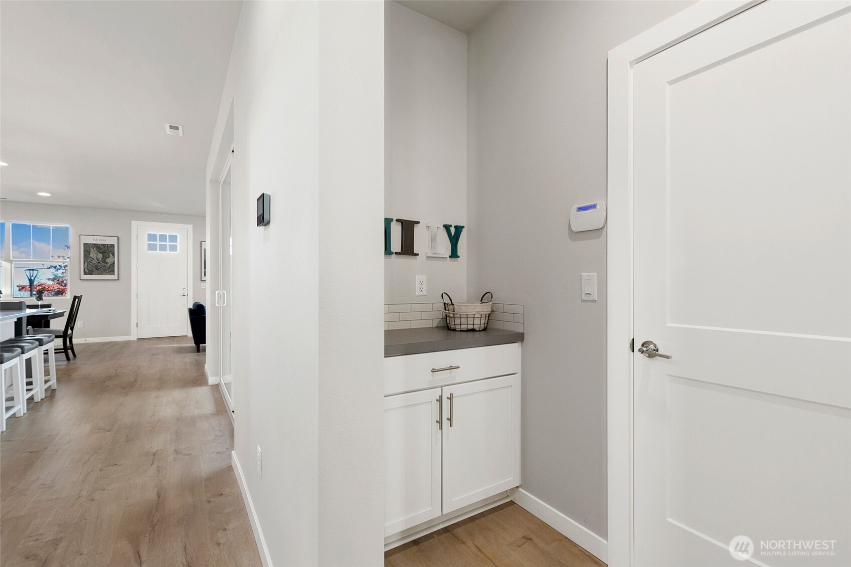 9702 5th Lane Southwest, Unit 9 Seattle, WA 98106 - Photo 10 of 25