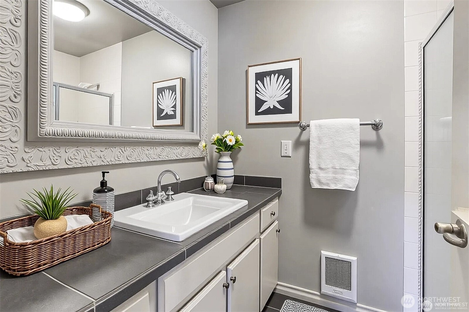 3717 Beach Drive Southwest, Unit 113 Seattle, WA 98116 - Photo 22 of 38