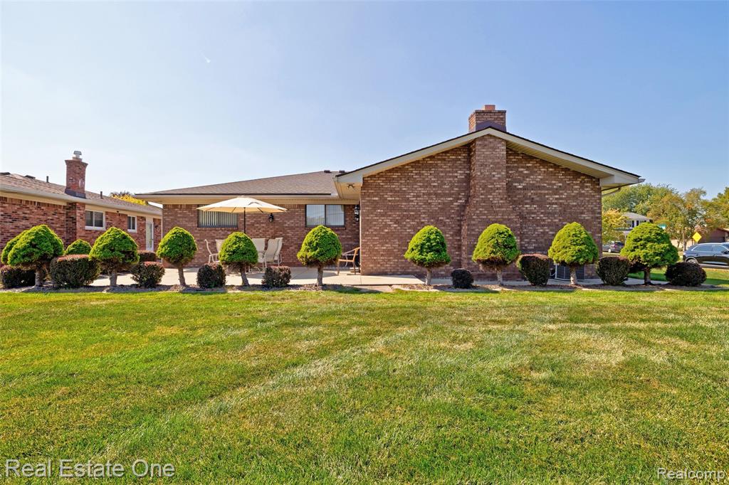 38756 Cheldon Street Clinton Township, MI 48038 - Photo 5 of 49