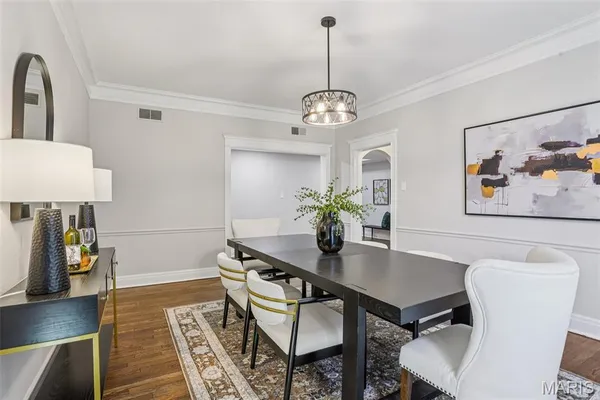 $234,000 | 5539 Waterman Boulevard, Unit 2N, St. Louis, MO 63112