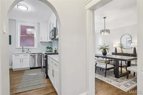 $234,000 | 5539 Waterman Boulevard, Unit 2N, St. Louis, MO 63112