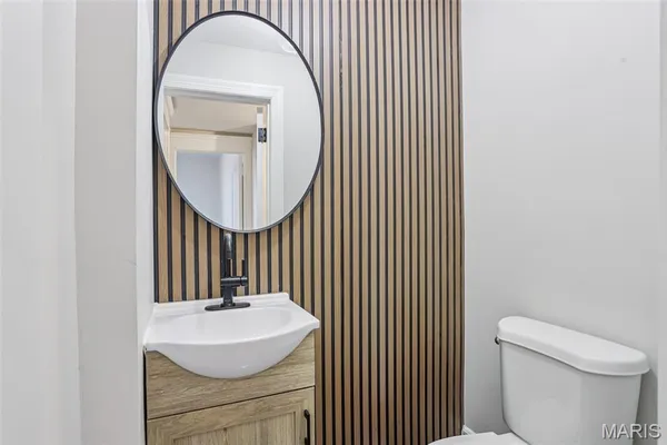 $234,000 | 5539 Waterman Boulevard, Unit 2N, St. Louis, MO 63112