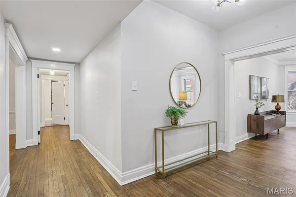 $234,000 | 5539 Waterman Boulevard, Unit 2N, St. Louis, MO 63112