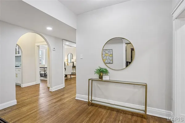 $234,000 | 5539 Waterman Boulevard, Unit 2N, St. Louis, MO 63112