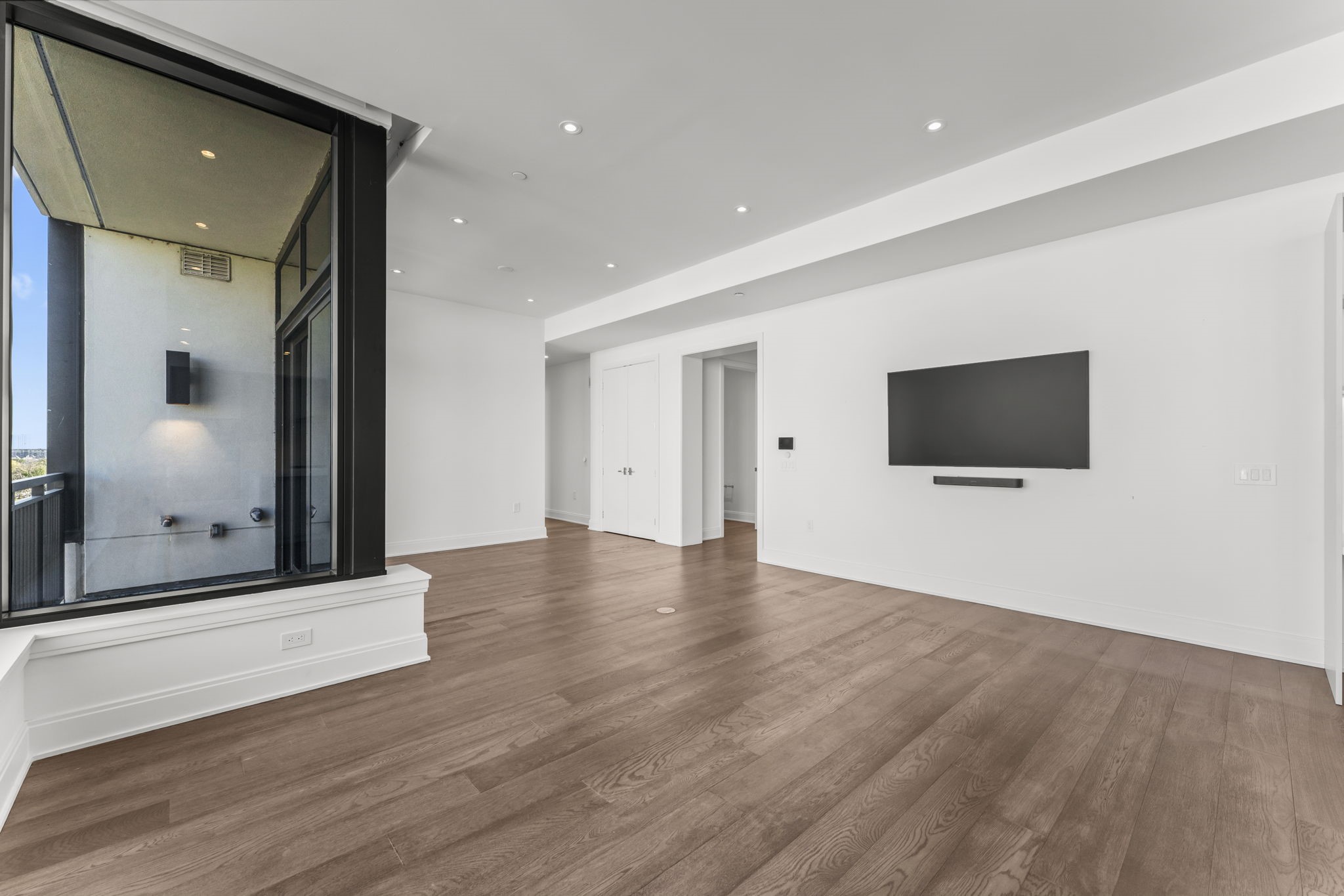 2323 West Main Street, Unit 606 Houston, TX 77098 - Photo 12 of 41