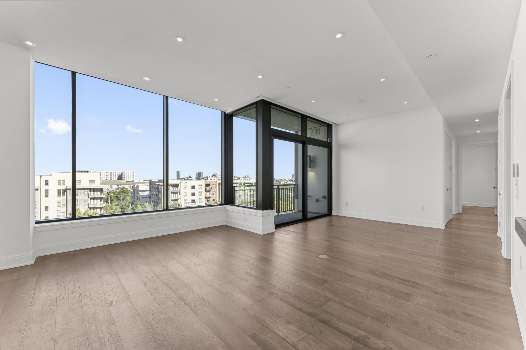 2323 West Main Street, Unit 606 Houston, TX 77098 - Photo 13 of 41