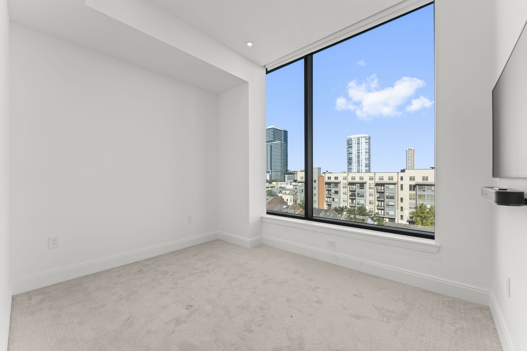 2323 West Main Street, Unit 606 Houston, TX 77098 - Photo 19 of 41