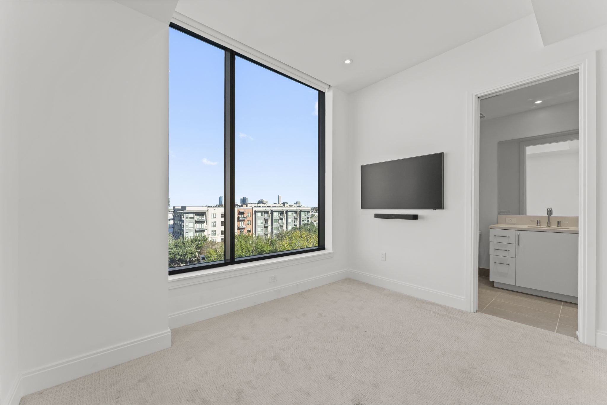 2323 West Main Street, Unit 606 Houston, TX 77098 - Photo 20 of 41