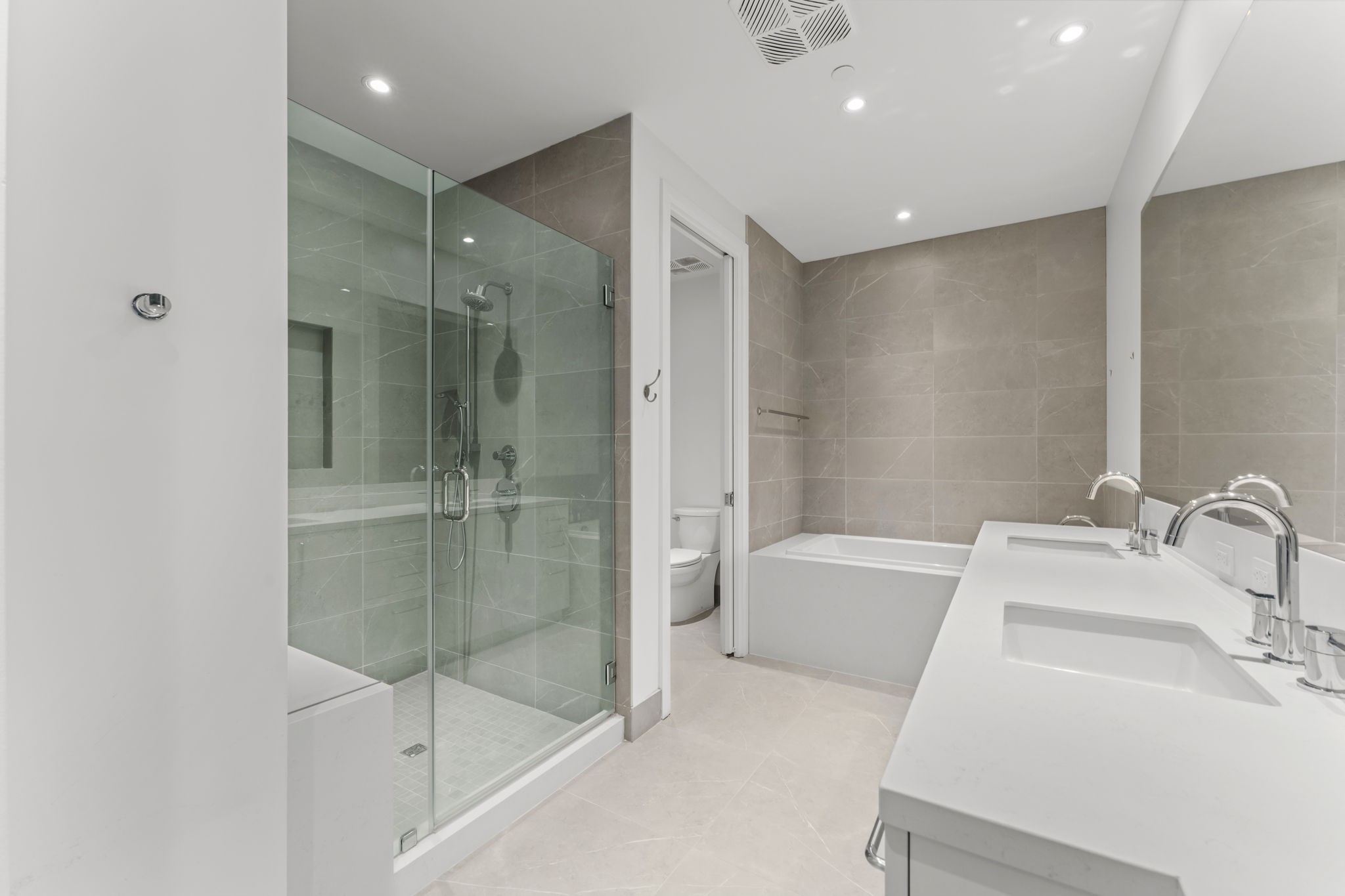 2323 West Main Street, Unit 606 Houston, TX 77098 - Photo 27 of 41