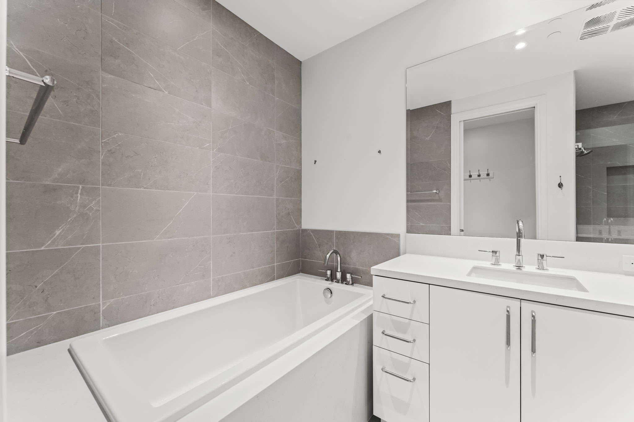 2323 West Main Street, Unit 606 Houston, TX 77098 - Photo 29 of 41