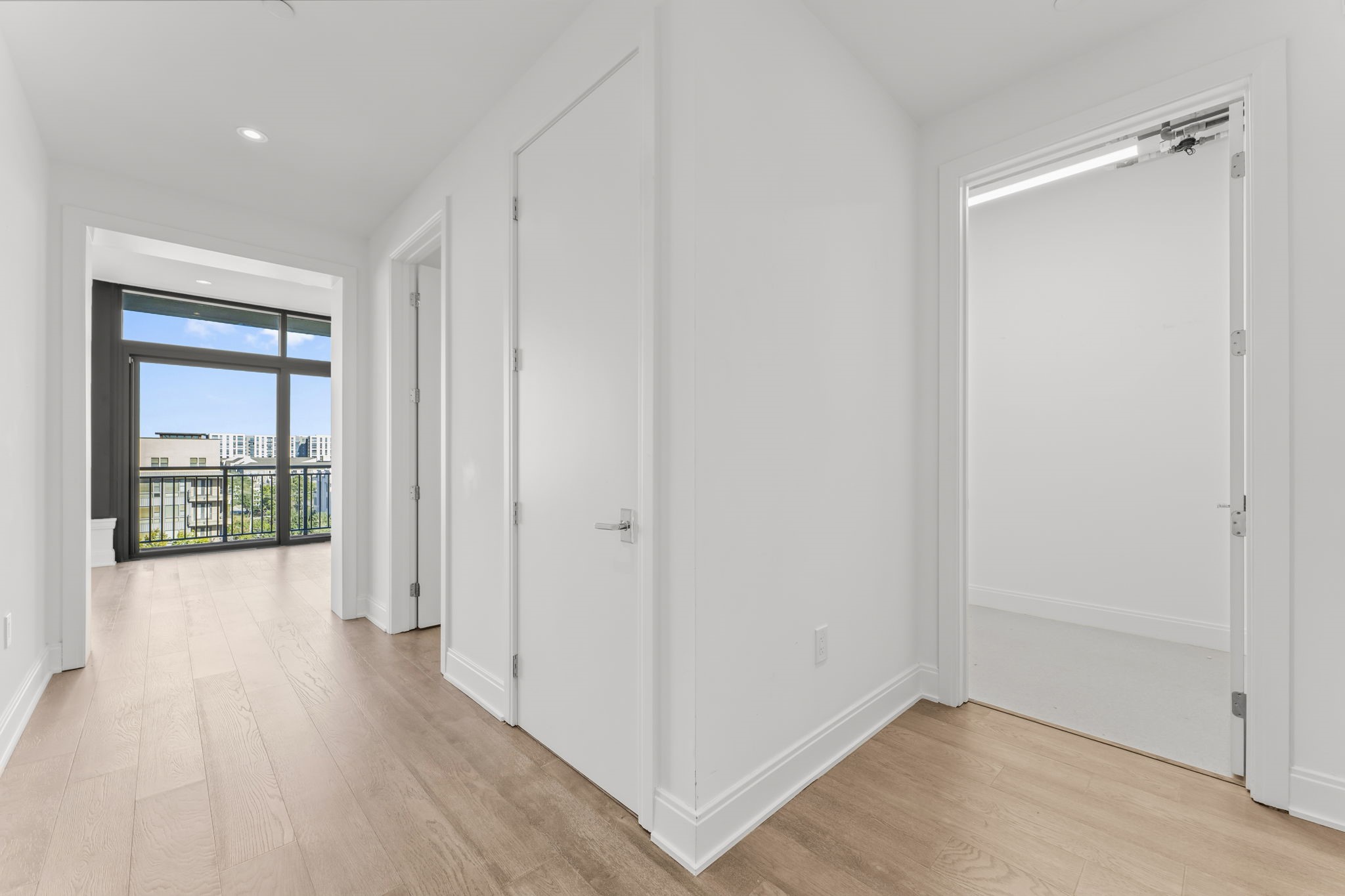 2323 West Main Street, Unit 606 Houston, TX 77098 - Photo 6 of 41