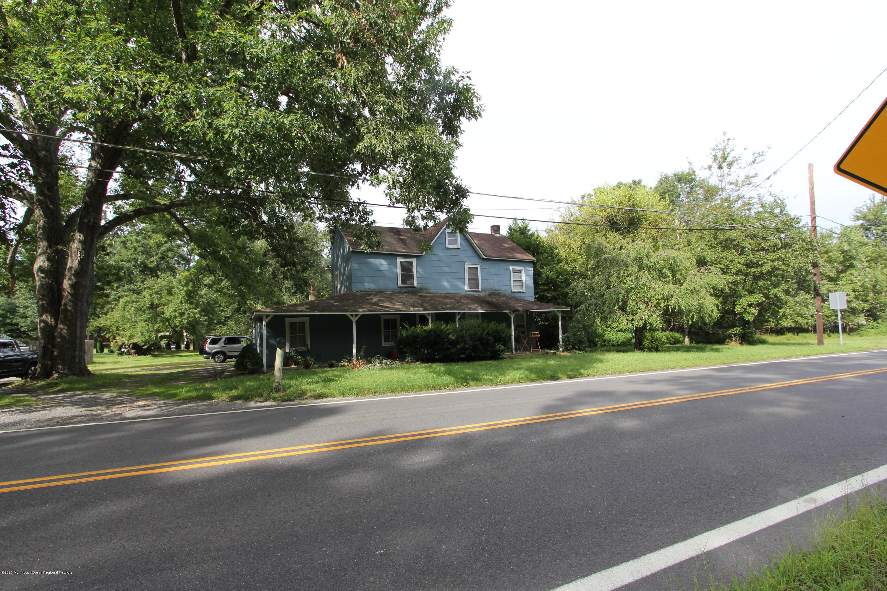 8 Hawkin Road Cream Ridge, NJ 08514 - Photo 2 of 13 Front