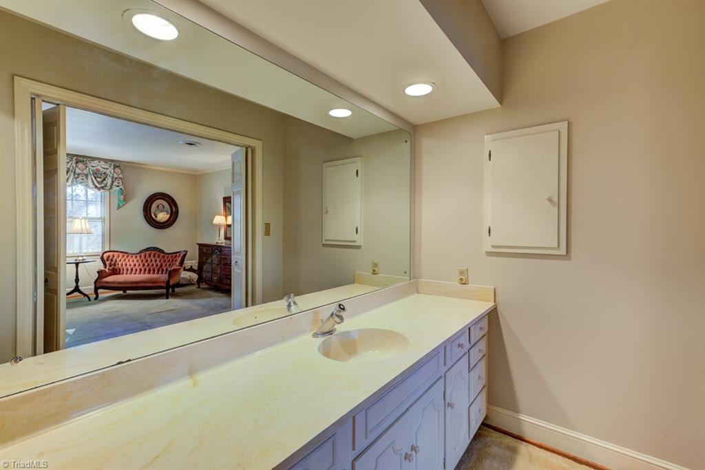 1415 Heathcliff Road High Point, NC 27262 - Photo 16 of 29 Upstairs Master Bath