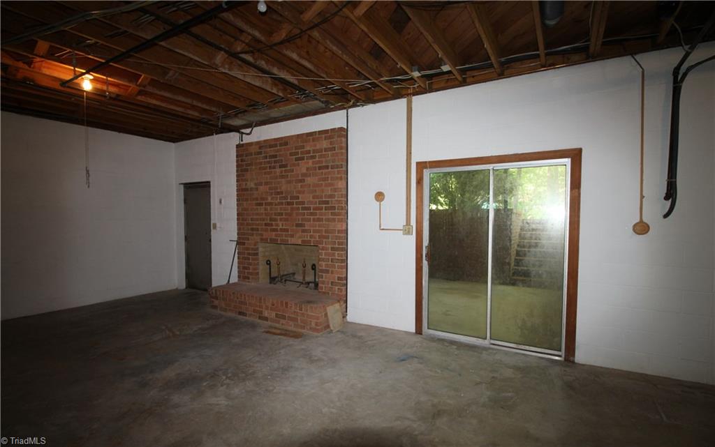 1415 Heathcliff Road High Point, NC 27262 - Photo 28 of 29 Gallery Image 28